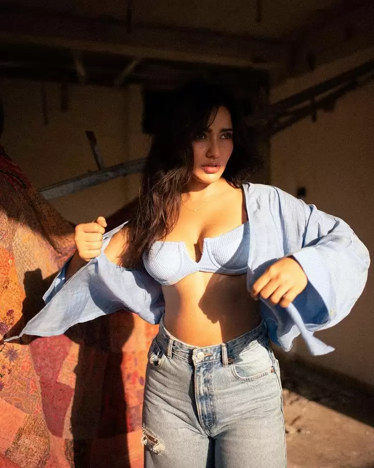 Neha Sharma’s Sexy Pictures Will Make Your Jaws Drop!!