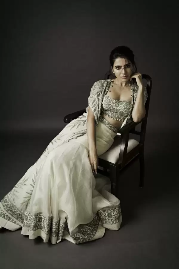 The Mirror by Arpita Mehta | Coffee Table Book