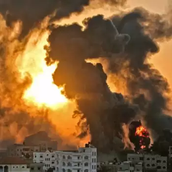 Heavy bombardment on Gaza Strip by Israeli forces
