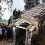 Truck overturns in Jalgaon, 15 labourers died