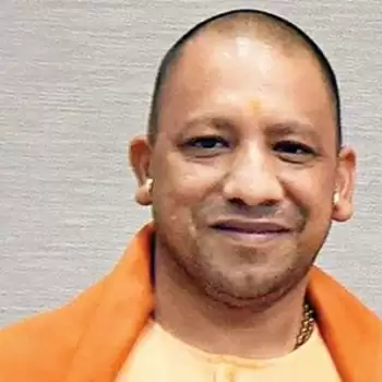 Yogi Adityanath Launches Cleaning Drive in the wake of Dengue Cases