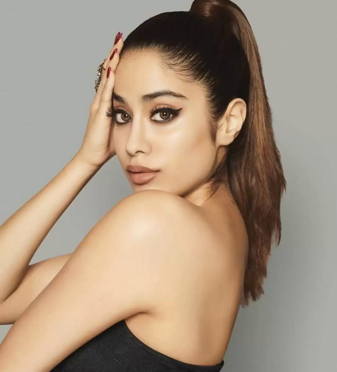 These pictures of Janhvi Kapoor will take your breath away!
