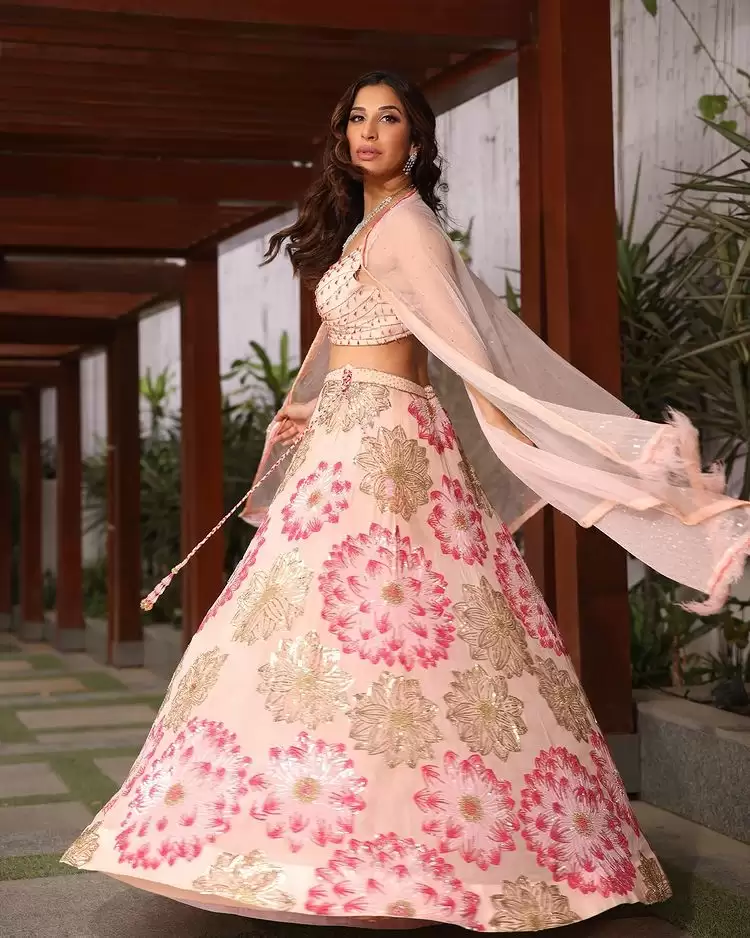 Sophie Choudry