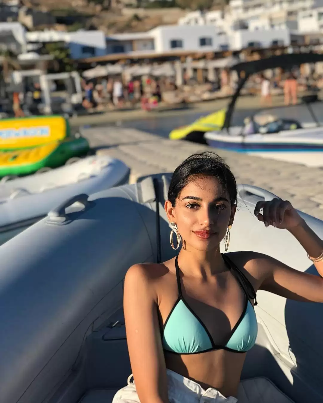 Glamorous pictures of Banita Sandhu are sweeping the internet