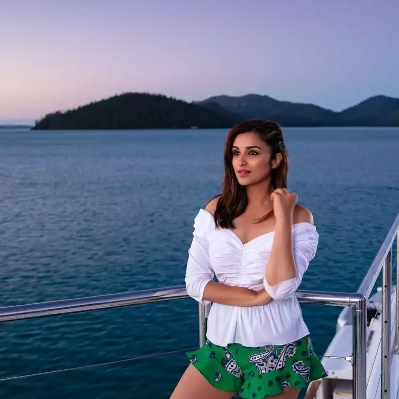 Parineeti Chopra Raises Temperature In Her Sexy Pictures