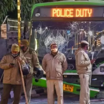 6 buses, 5 police vehicles damaged as farmers stormed Delhi’s ITO: FIR