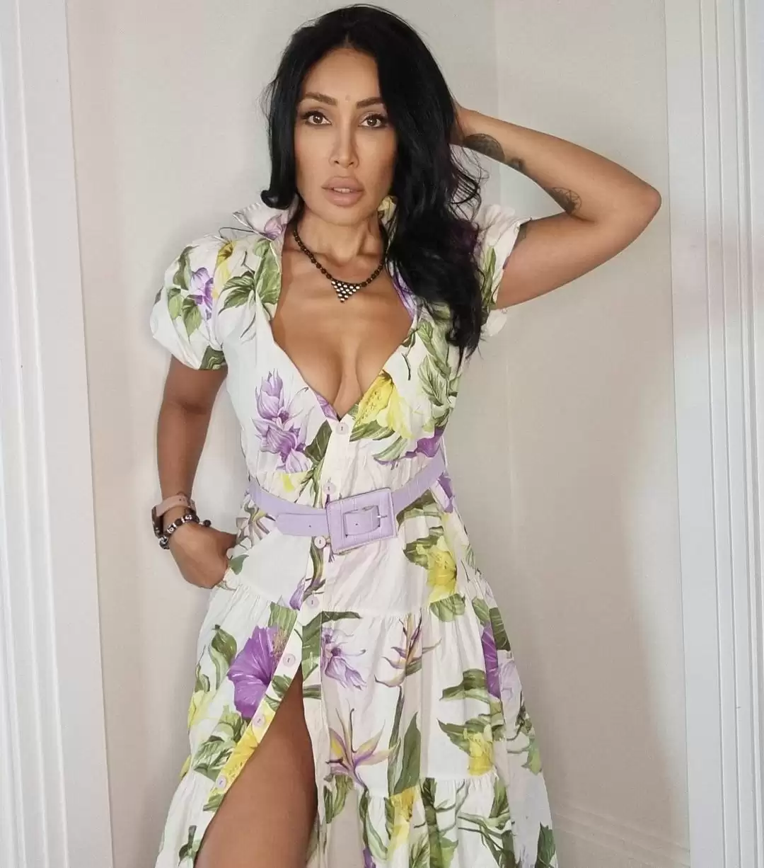 Glamorous pictures of Sofia Hayat make heads turn