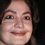 Pooja Bhatt is back in screen