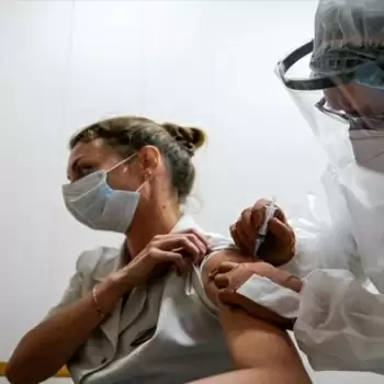 Moscow starts mass vaccination for COVID-19