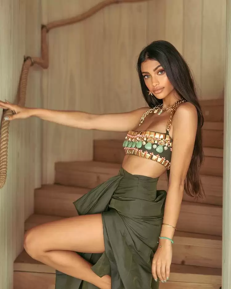 Alanna Panday Is A Sight For Sore Eyes, Check Out Her Sexy Pictures!!