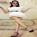 Actress Rekha Rana nails at the #pillowchallenge look in quarantine