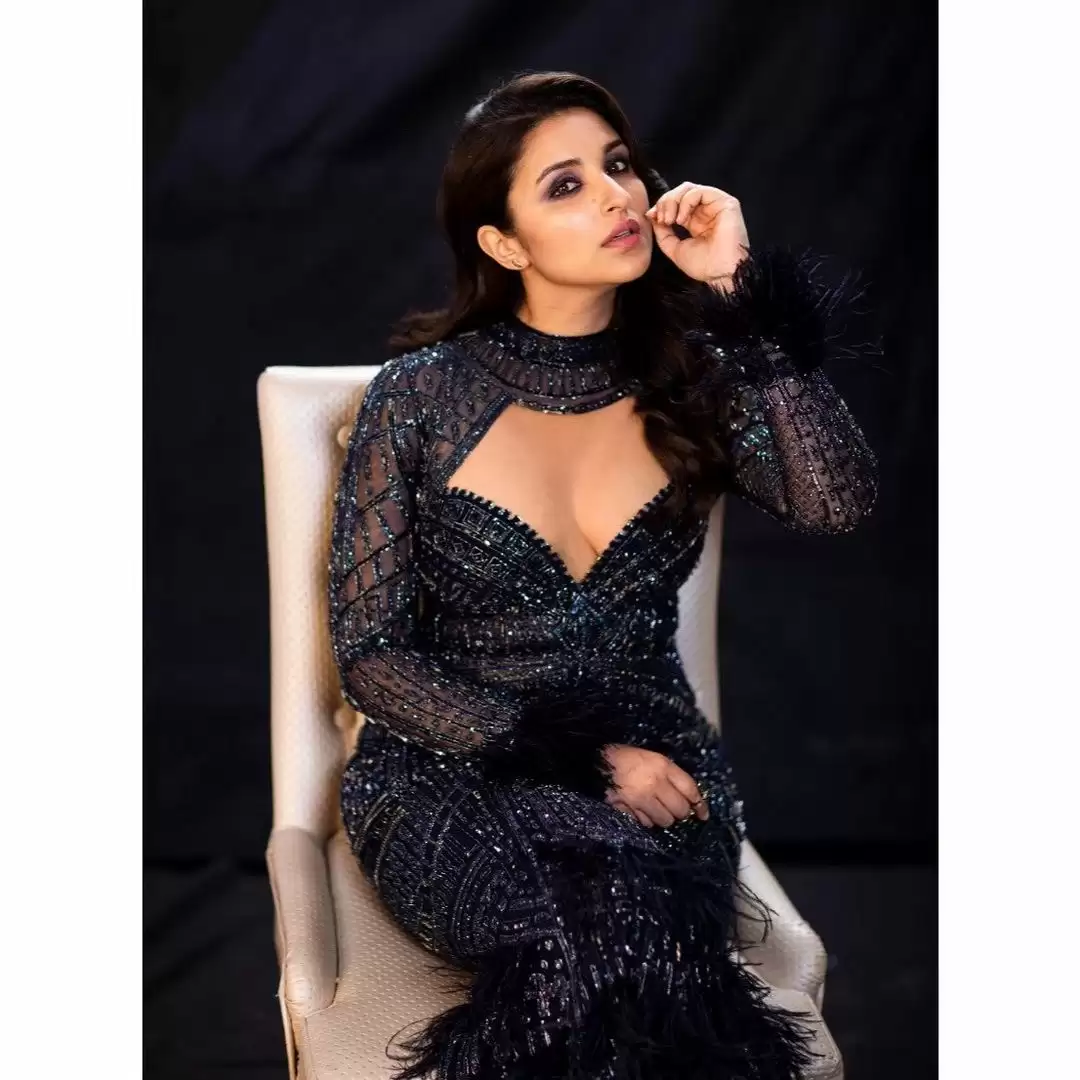 Parineeti Chopra Raises Temperature In Her Sexy Pictures