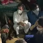 Rahul -Priyanka met Hathras gang rape victim’s family, said- we will fight against injustice