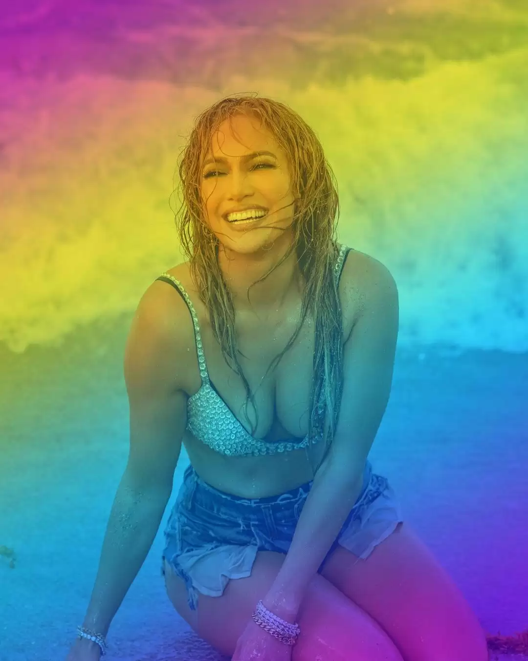 Singer Jennifer Lopez ups the glam quotient in these dreamy photos