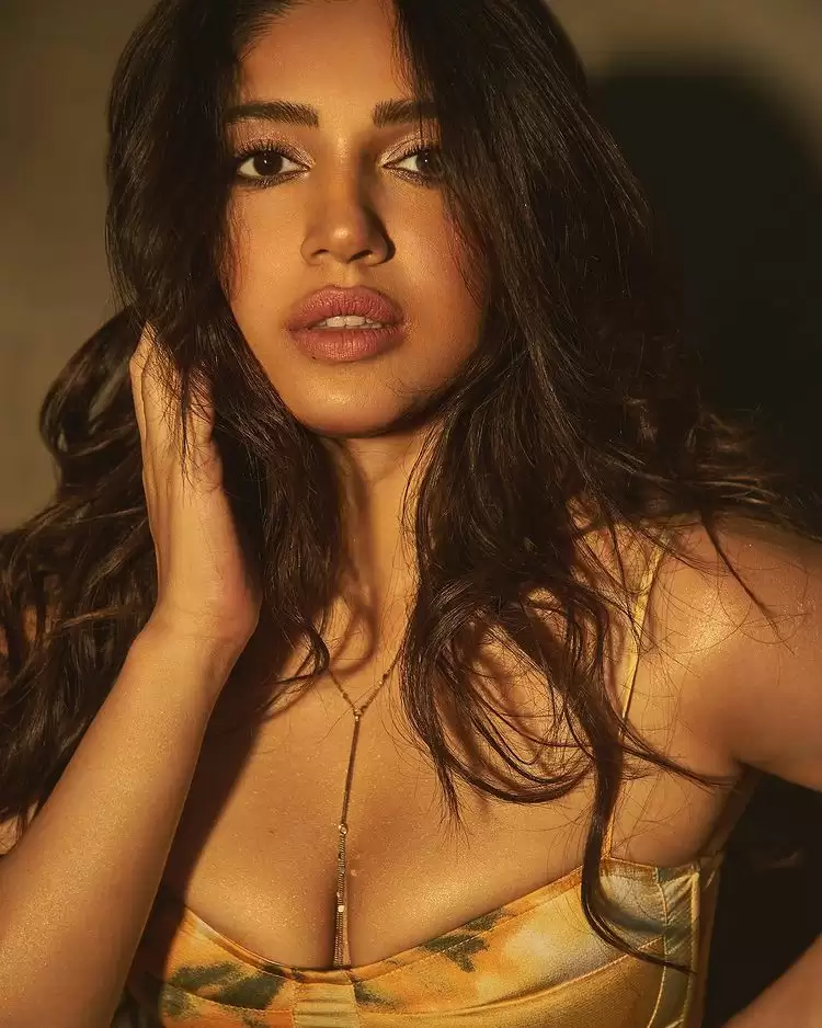  Bhumi Pednekar Hot Photos