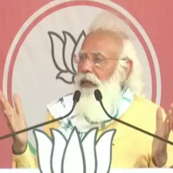 Mamata considers herself above the constitution:PM Modi