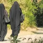 Sri Lanka shut more than 1,000 Islamic schools, ban on burqa