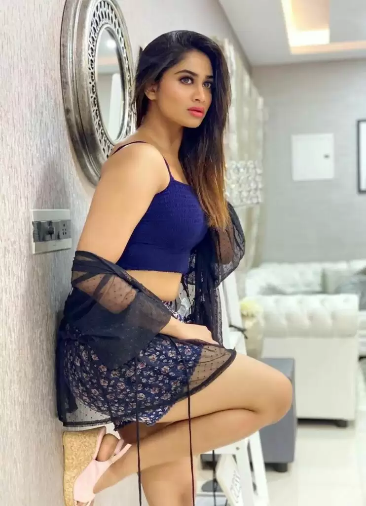 Captivating photos of Shivani Naryanan will steal your heart.