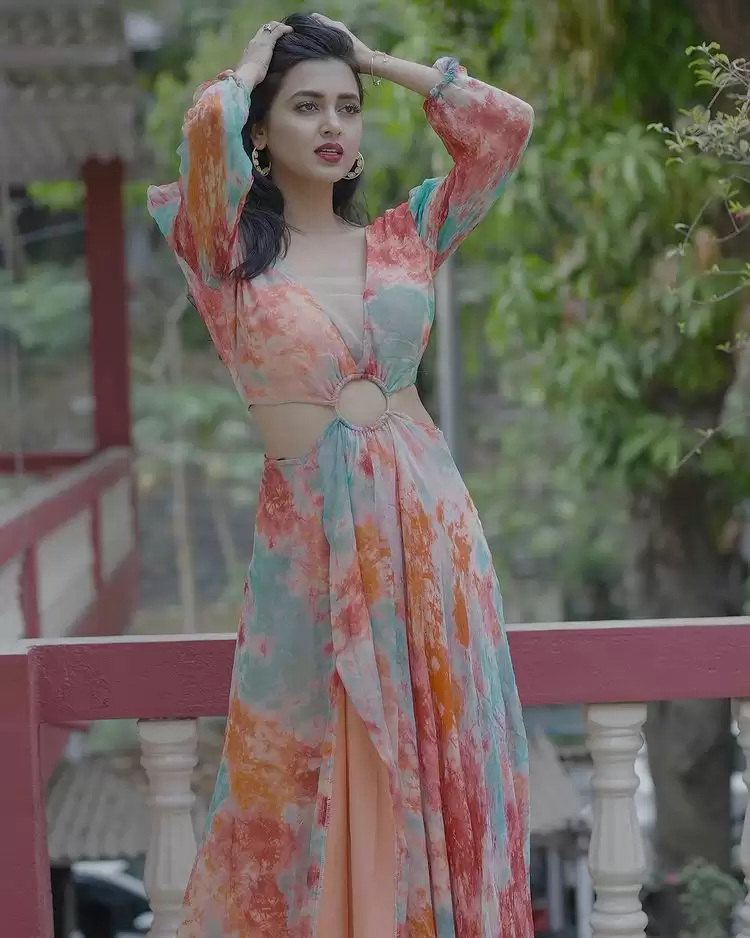 Tejasswi Prakash Hot