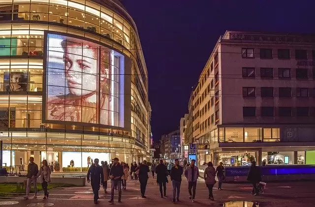 World’s best luxury Shopping Destination, Must-visit!