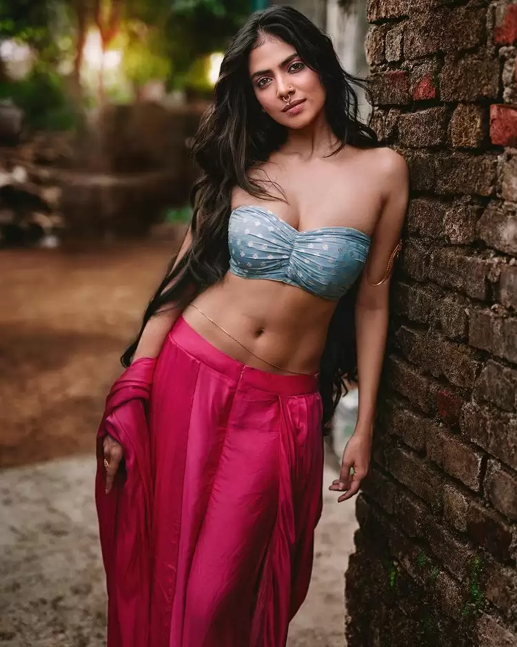 Malavika Mohanan Saree Swag, See Her Stylish Pictures