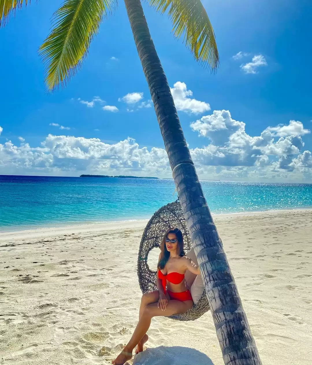 Stunning pictures of Singer-actress Sophie Choudry, Check it out!