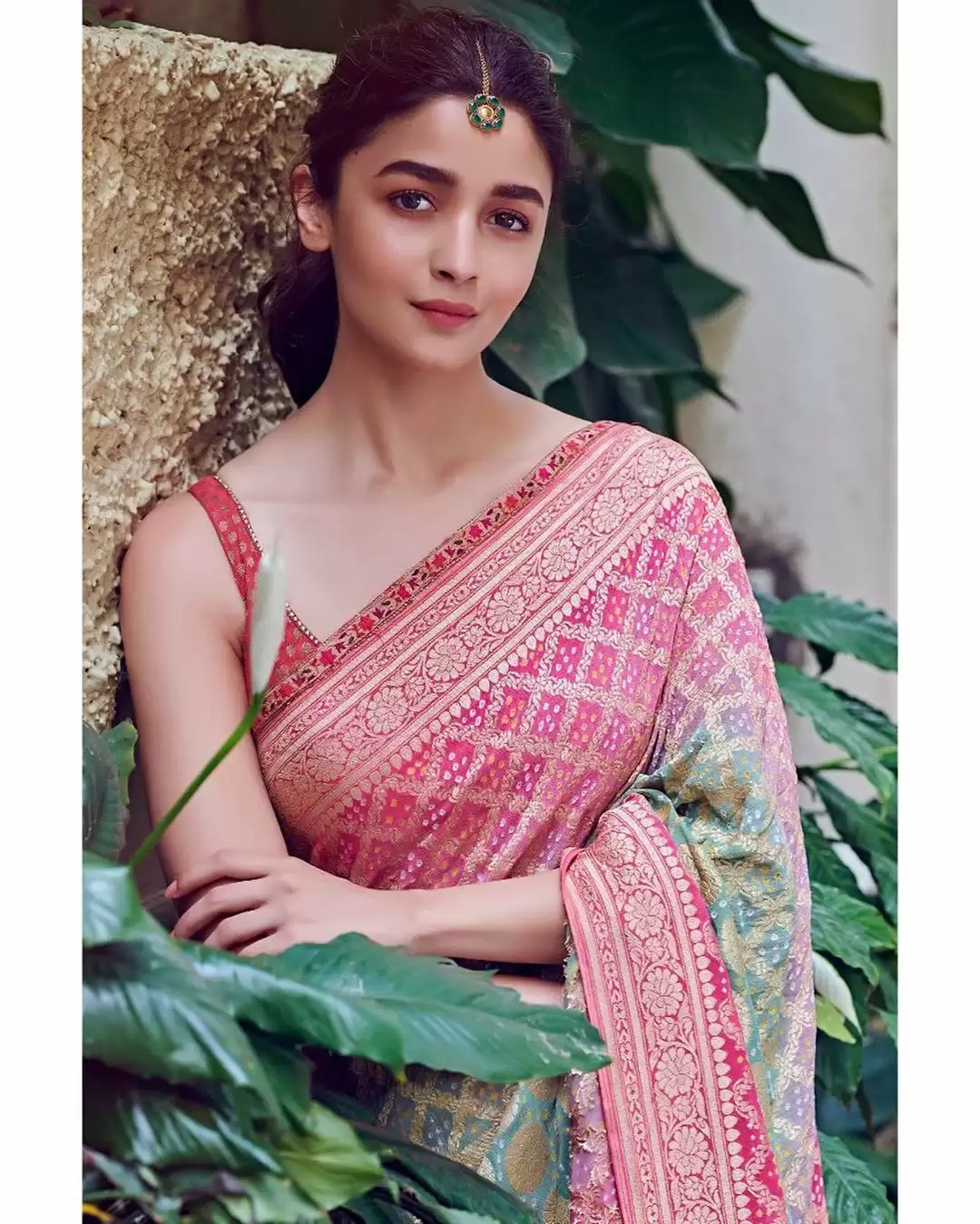Alia Bhatt Sets Major Bridesmaid Fashion Goals, Take A Look At Her Sexy Ethnic Outfits