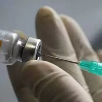 “No vaccination, no salary”, UP’s Firozabad DM given oral order