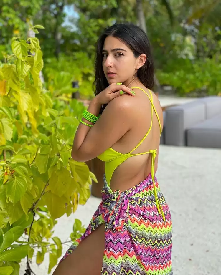Sara Ali Khan’s Captivating Pictures Go Viral!!