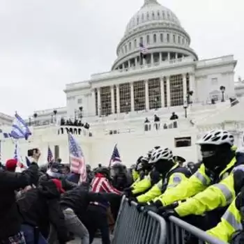 US: Trump supporters storm Capitol, Four dead, 52 arrested, curfew in Washington