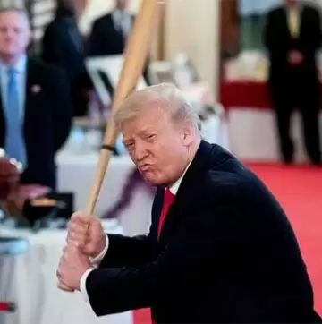 New US jobless claims rise to 1.42 mn