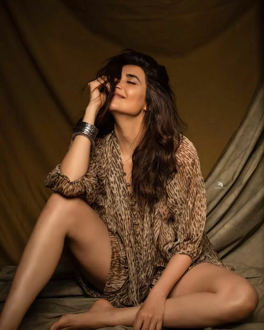 Karishma Tanna prove that she is a true fashionista with her ravishing photoshoots