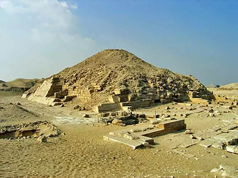 The Most Fascinating and Coolest Pyramids Of Egypt, You Must Visit.