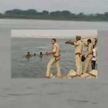 Ayodhya: 12 people of same family drowned in Saryu