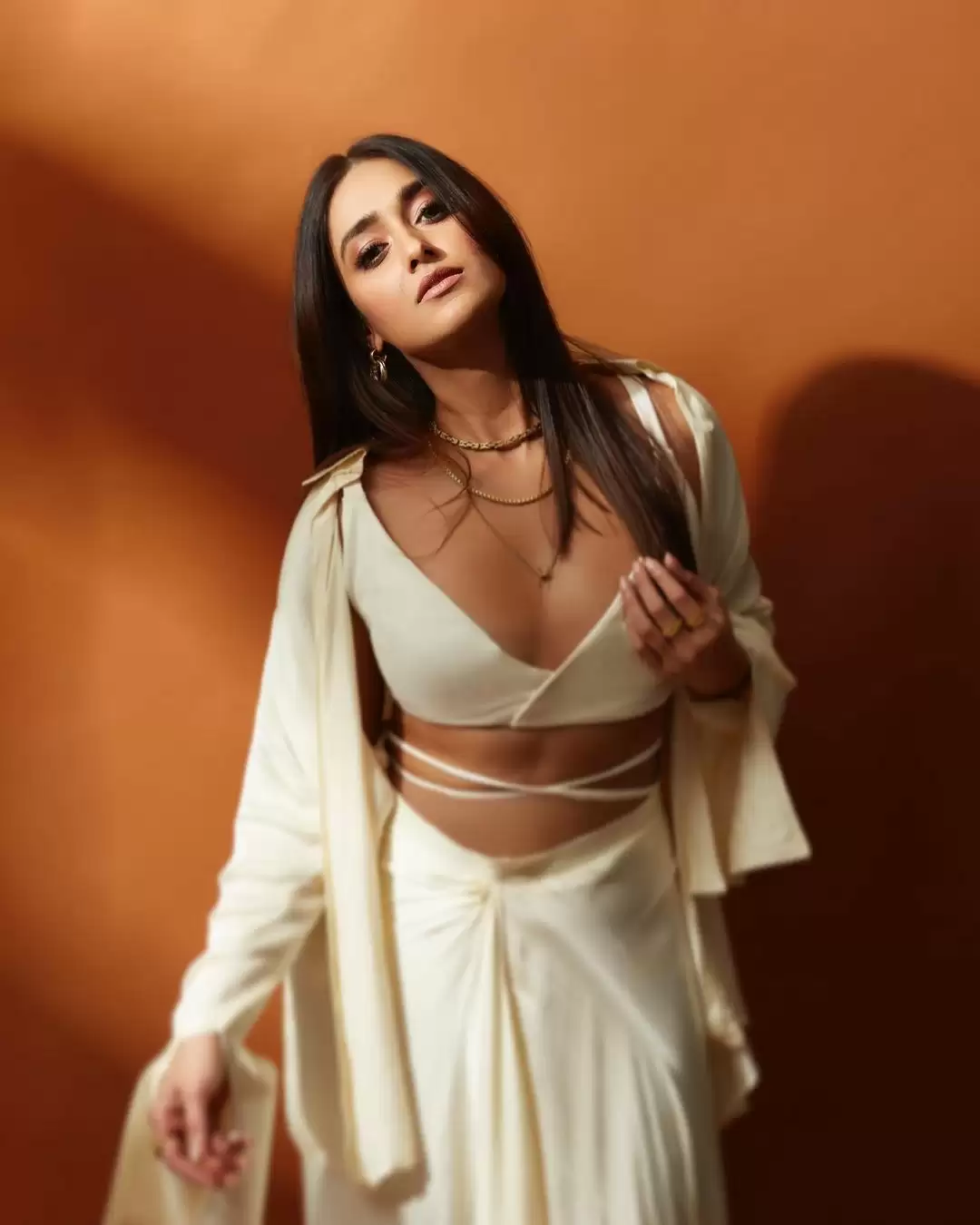 Ileana D’Cruz Oozes Oomph In These Drool-Worthy Pictures, Check it out!!