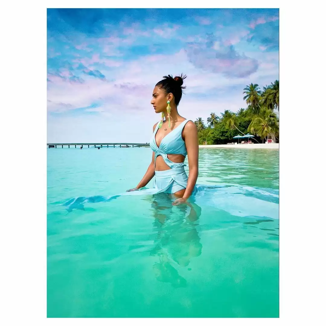 These glamorous pictures of Erica Fernandes you can’t miss!