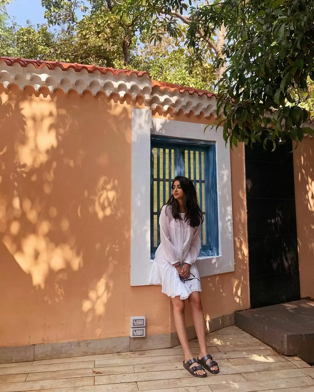 Amitabh Bachchan’s granddaughter Navya Naveli Nanda raises temperatures with her alluring pictures.