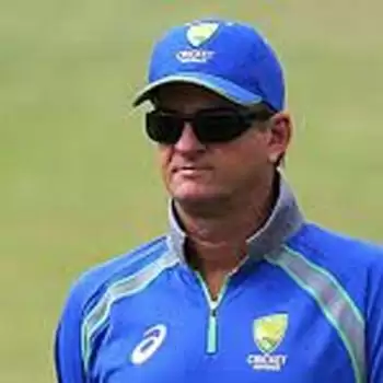Mark Waugh named Pat Cummins the next captain