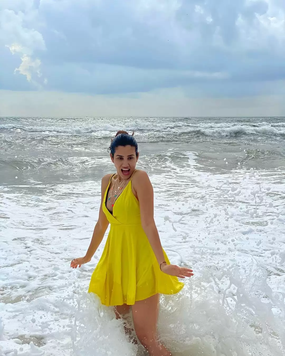 Sonnalli Seygall sweeps the internet with her bewitching pictures