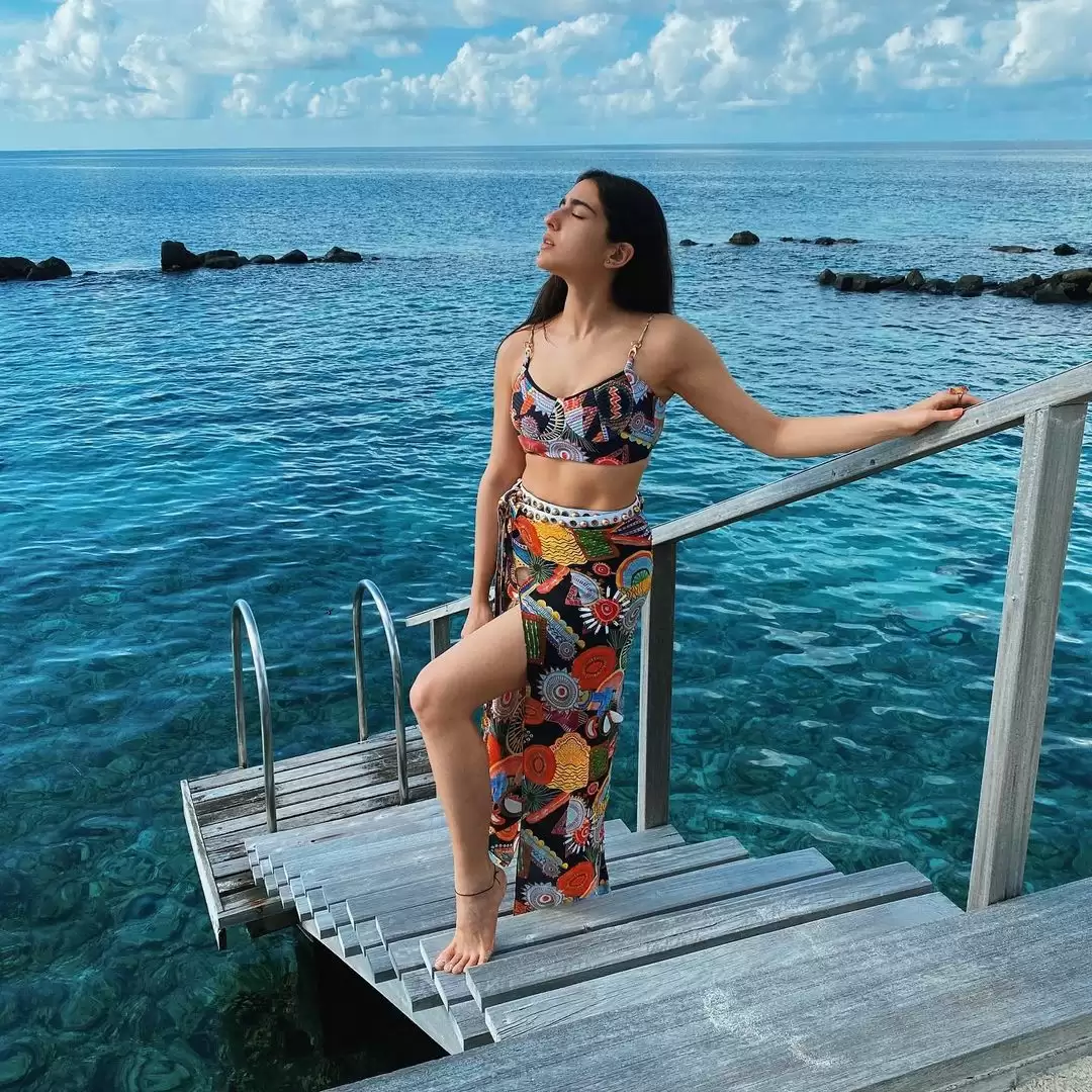 Sara Ali Khan Stunning pictures from her beach vacation