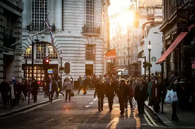 World’s best luxury Shopping Destination, Must-visit!