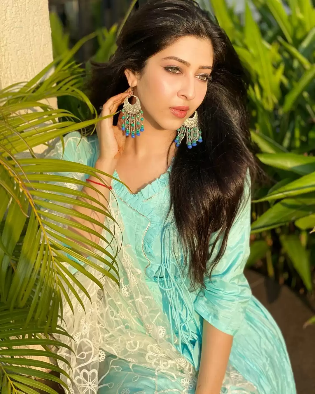 Popular TV actress Sonarika Bhadoria raises the temperature with her alluring pictures.