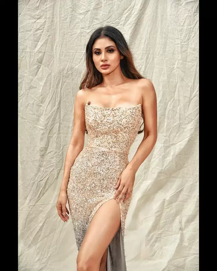 Mouni Roy is all set to take your breath away, Check Out Her Sexy Pictures