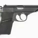 Sean Connery’s 007 pistol from ‘Dr.No’ sells for 256,000 dollar