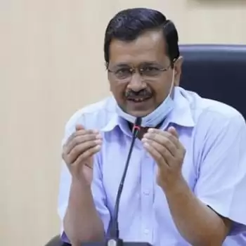 Central government’s responsibility to purchase and supply vaccine: Kejriwal