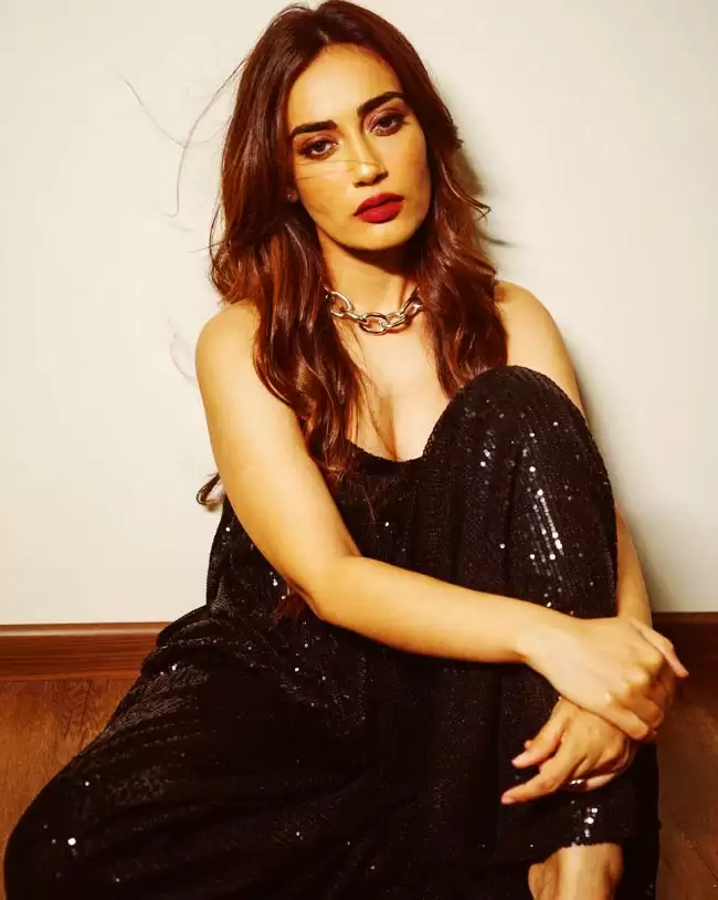 Surbhi Jyoti fire the Internet with her glamorous pictures.
