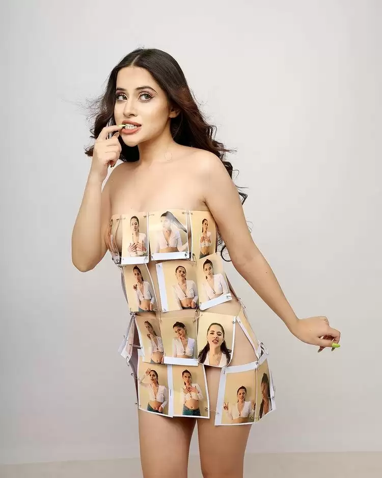 Urfi Javed Hot Pictures