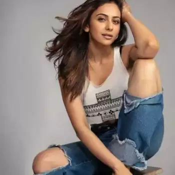 Rakul Preet drives a truck