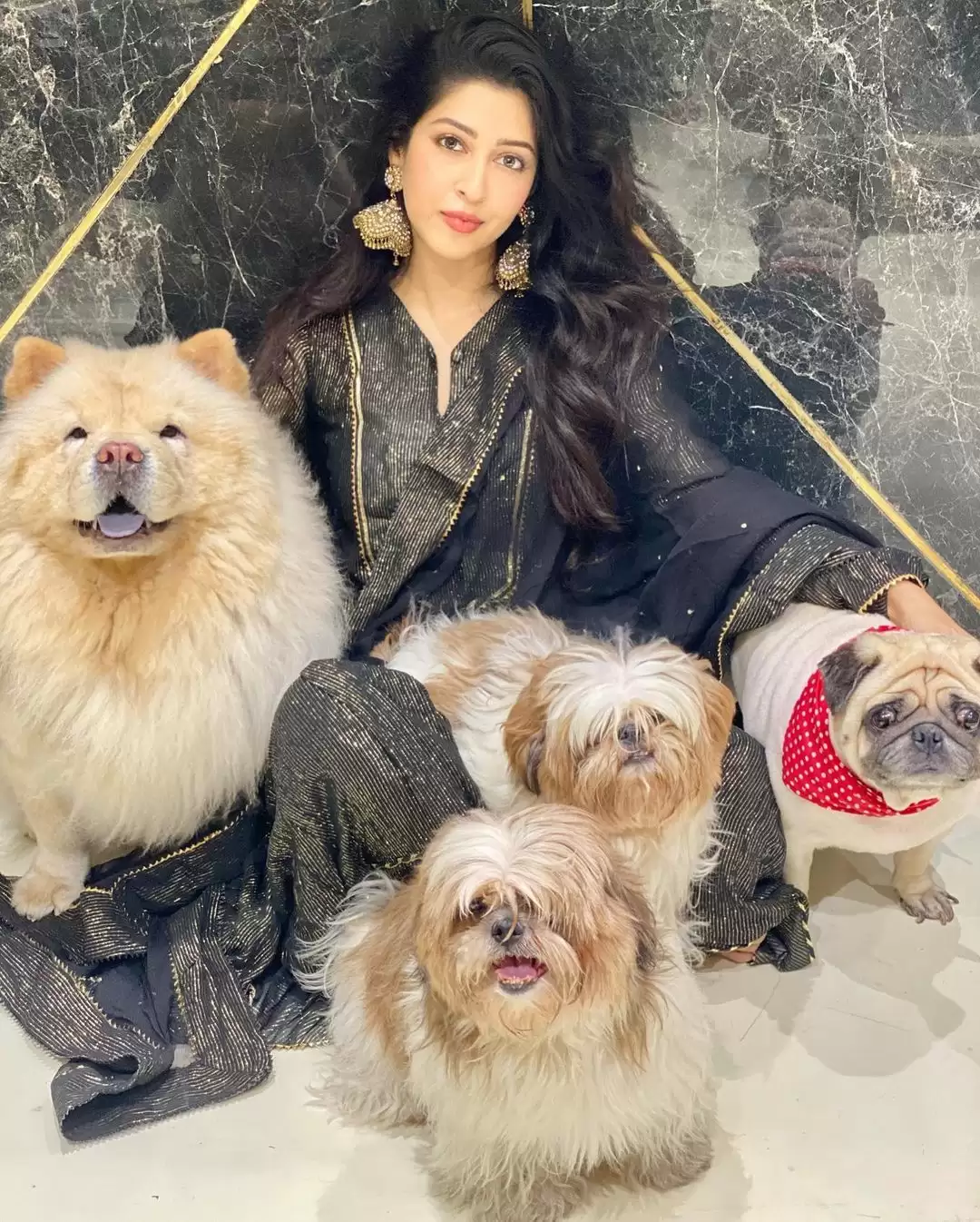 Popular TV actress Sonarika Bhadoria raises the temperature with her alluring pictures.