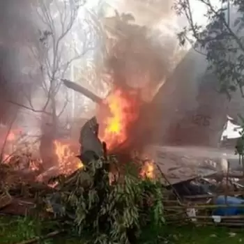 Army plane crashes in Philippines, 85 people were on board